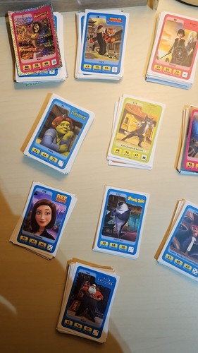 Lotto 221 carte esselunga eroi - 221,